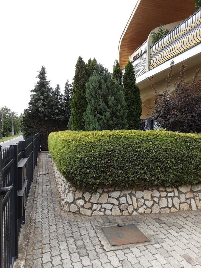 Jozefin Apartman Hévíz Esterno foto
