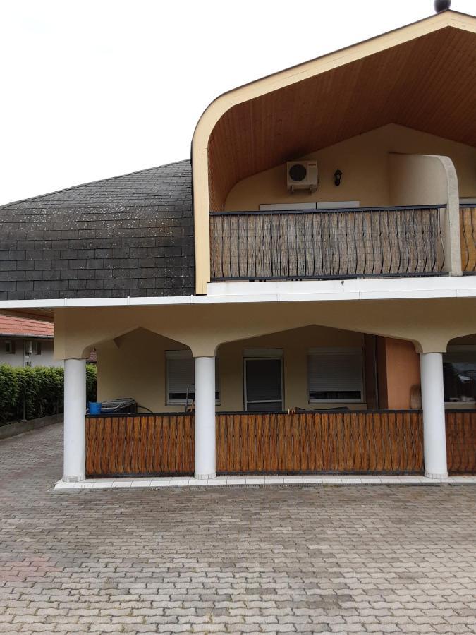 Jozefin Apartman Hévíz Esterno foto